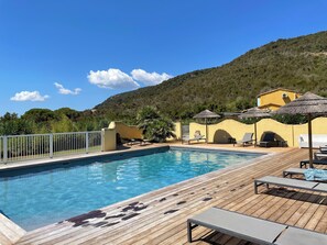 Outdoor pool, a heated pool - Villa Lume di Corsica in Porto-Vecchio, air-conditioned, swimming pool, near Palombaggia (Porto-Vecchio)