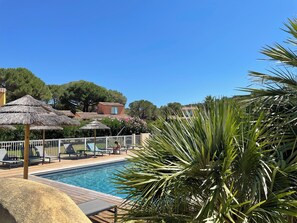Outdoor pool, a heated pool - Villa Lume di Corsica in Porto-Vecchio, air-conditioned, swimming pool, near Palombaggia (Porto-Vecchio)
