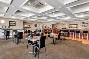 Bar (on property) - Quality Inn Railway Kalgoorlie WA (Kalgoorlie)