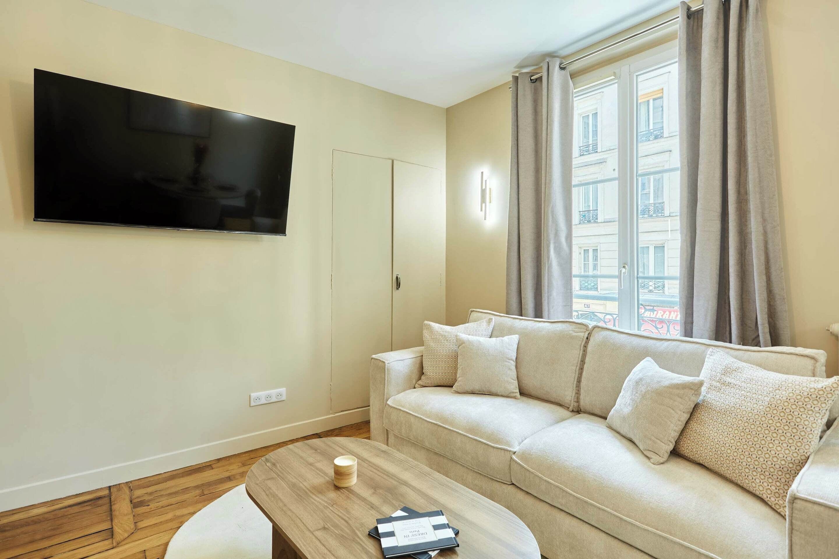 Apartment | Living room