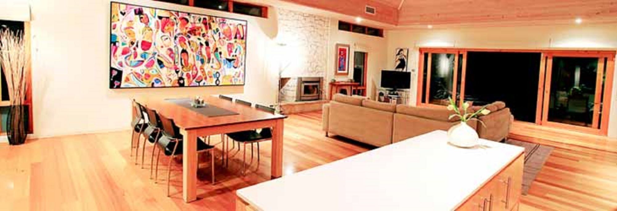 المنشأة من الداخل