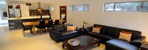 Interior - Yallingup Luxury Retreat (Busselton)