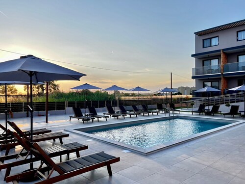 Calma Luxury Suites