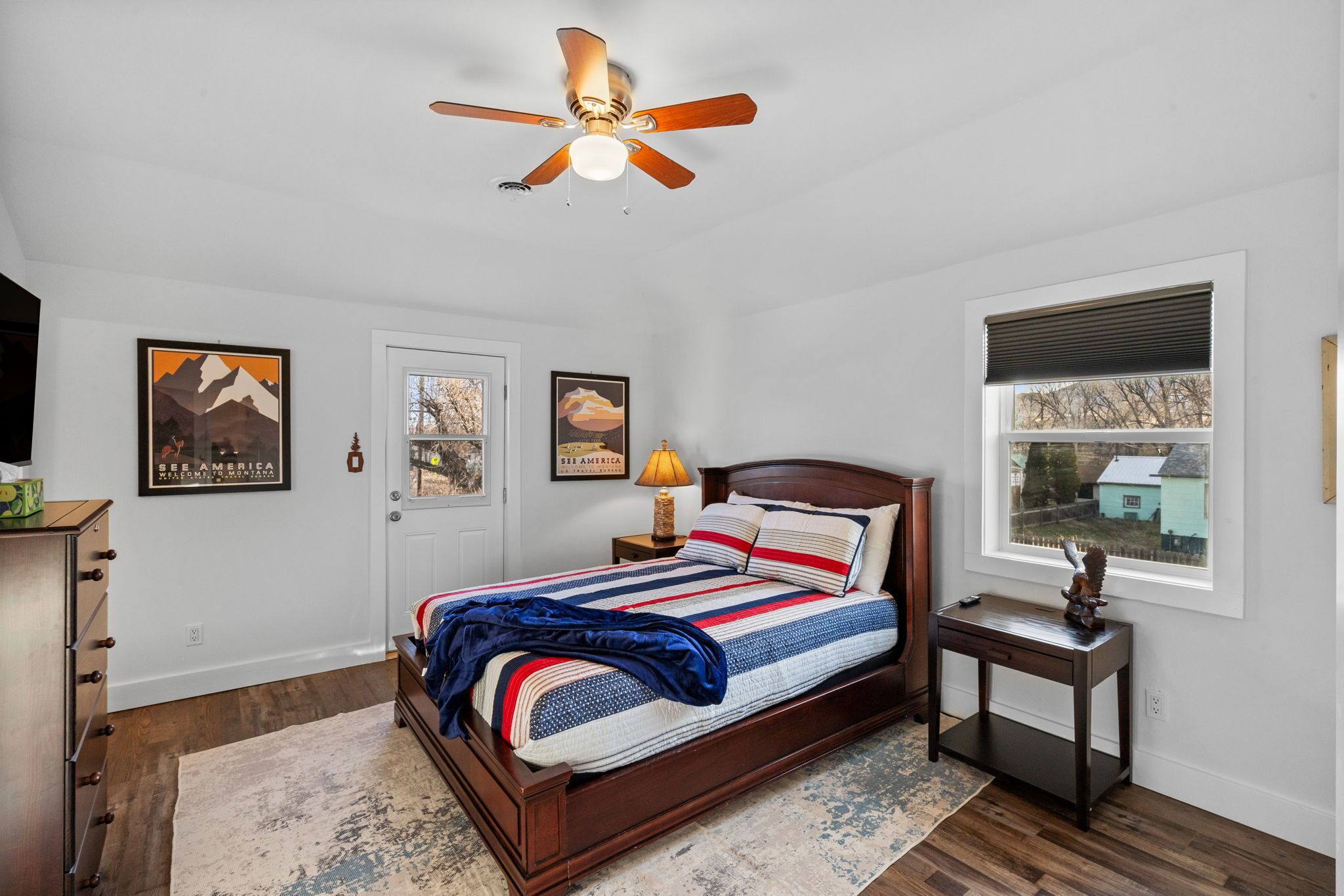 熨斗/熨衫板、Wi-Fi、床單