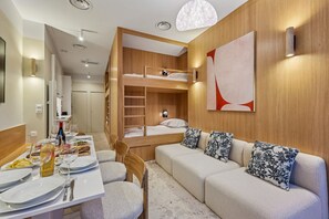 Iron/ironing board, travel cot, WiFi, bed sheets - Lavie Maison | Design Suite & Spa Bath (Paris)