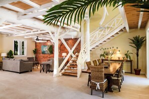 Interior - Buendía Lux • Villa Harmonia. Stunning 3 king beds with pool near the beach. (Potrero)