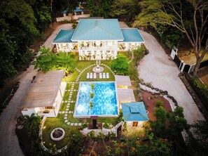 Exterior - Buendía Lux • Villa Harmonia. Stunning 3 king beds with pool near the beach. (Potrero)