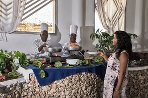 Outdoor dining - Jumbo Watamu (Watamu)