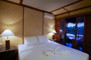 Room - Yathra Houseboat BY Jetwing (Bentota)