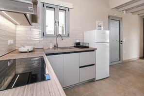 패밀리 스위트, 수영장 전망 | 전용 주방