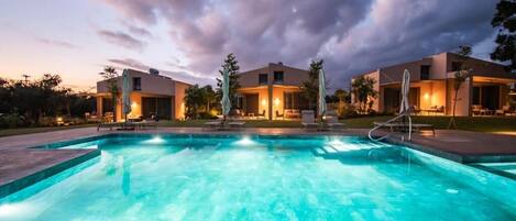 Seasonal outdoor pool