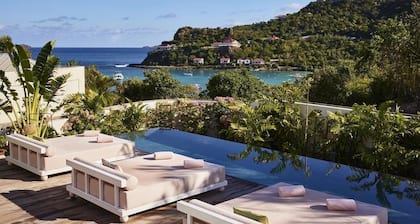 Tropical Hotel and Beach