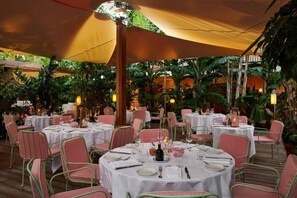 Outdoor banquet area - Tropical Hotel and Beach (St. Barthelemy)