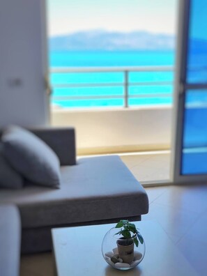Living area - Cosy apartment with a great sea view! Public Parking near the app! 60m2! (Sarandë)