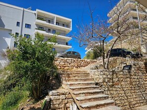 Property grounds - Cosy apartment with a great sea view! Public Parking near the app! 60m2! (Sarandë)
