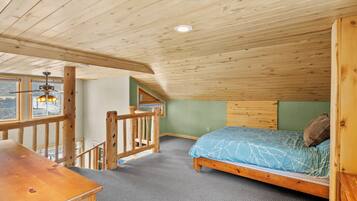 2 slaapkamers, een strijkplank/strijkijzer, gratis wifi, beddengoed