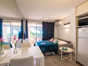 1 bedroom, Internet - Les Coteaux de la Nartelle by Interhome (Sainte Maxime)