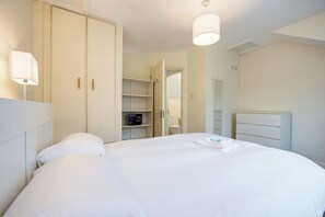 1 bedroom, iron/ironing board, free WiFi, bed sheets - Central 1BR Home Near Harold’s Cross Village & Grand Canal (Dublin)