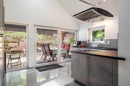 Ferienwohnung Schrödter mit Bergblick, privater Terrasse und WLAN