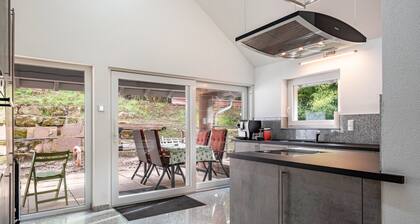 Ferienwohnung Schrödter mit Bergblick, privater Terrasse und WLAN