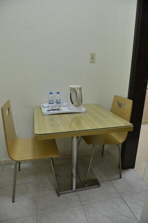 Dining - Khalifa Tower Hotel Apartments (Al Jubail)