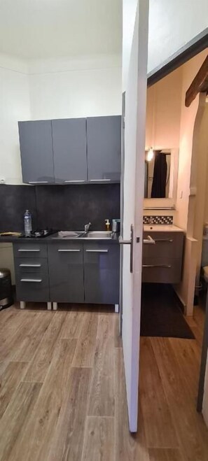 Superior-studiosviitti, kaupunkinäköala | Yksityinen keittiö