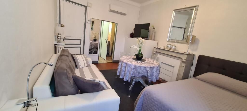 Superior-studiosviitti, kaupunkinäköala | Silitysrauta/-lauta, ilmainen Wi-Fi