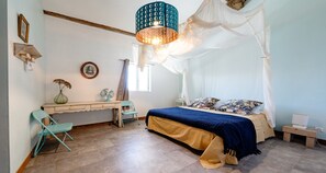 3 bedrooms - Beautiful villa with 3 rooms (Meze)