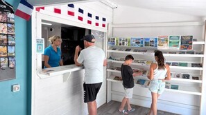Interior - ZEcamping 3 étoiles dog friendly mobil-home TV LV clim 34m2 8 pers (Bauduen)