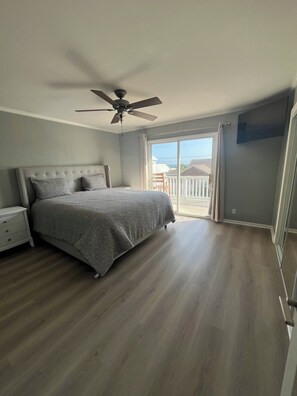 2 bedrooms, Internet, bed sheets - Emerald Retreat 2 bedroom condo in PCB - unit 2 (Panama City Beach)