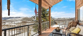 Casa Miah | Ideal Beach, Fire Pit, Game Room, Air Hockey!