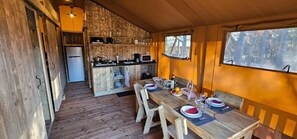 Dining - ZEcamping 3* piscine chiens acceptés tente 35m2 4 pers (Quinson)
