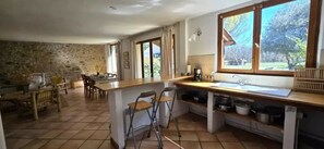 Kühlschrank, Mikrowelle, Toaster
