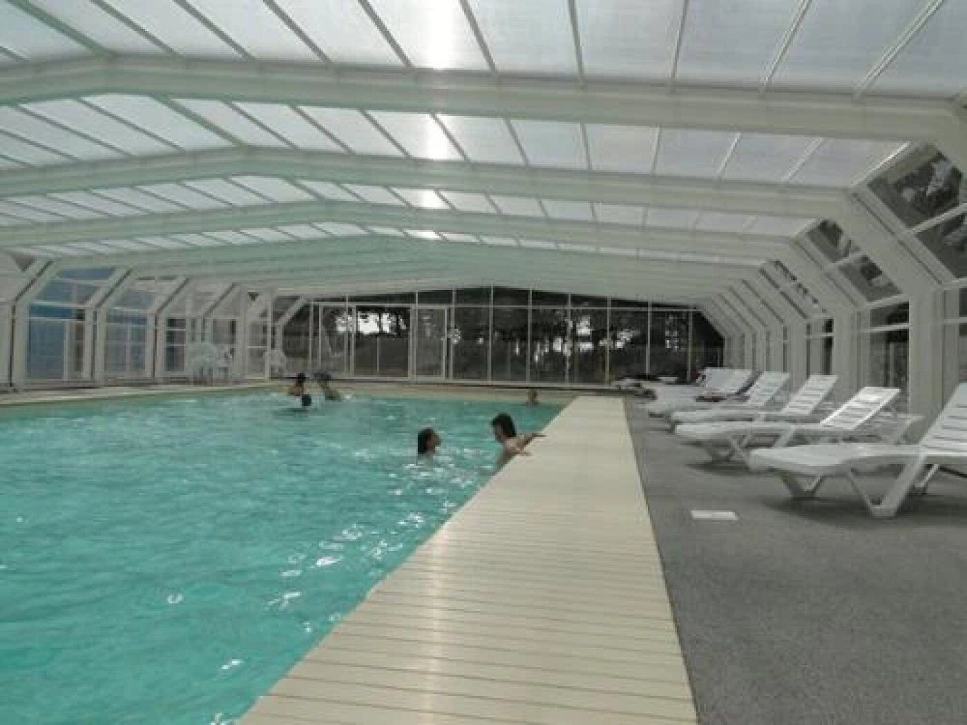 Piscine intérieure, piscine chauffée