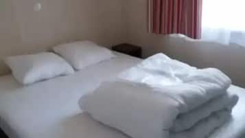 2 camere, Wi-Fi (a pagamento)