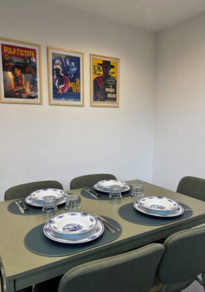 Dining - Domus Lombardi Self Check-in Relaxation House with Jacuzzi (Roma)