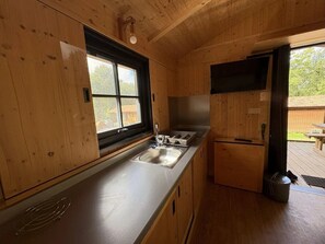 Fridge, microwave, stovetop