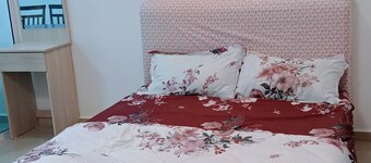 Cozy 1-bedroom studio in beautiful Nilai with AC and gym access