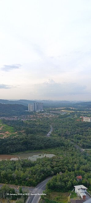 Aerial view - Cozy 1-bedroom studio in beautiful Nilai with AC and gym access (Nilai)