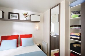 3 bedrooms - ZEcamping 3* pet friendly locatif TV LV clim 40m2 8 pers (Tibiran-Jaunac)