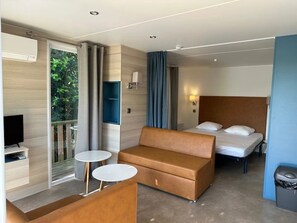 TV, ping pong - ZEcamping 3* pataugeoire piscine pet friendly mobil-home TV clim 20m2 (Saint-Remy-de-Provence)
