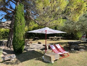Property grounds - ZEcamping 3* pataugeoire piscine pet friendly locatif TV LV clim 31m2 (Saint-Remy-de-Provence)