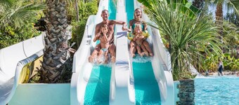 ZEcamping 4* familial espace aquatique chiens acceptés locatif TV clim