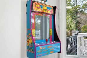 Games room - Coastal Luxe Retreat - Heated Pool - Games - Games (Hilton Head Island)