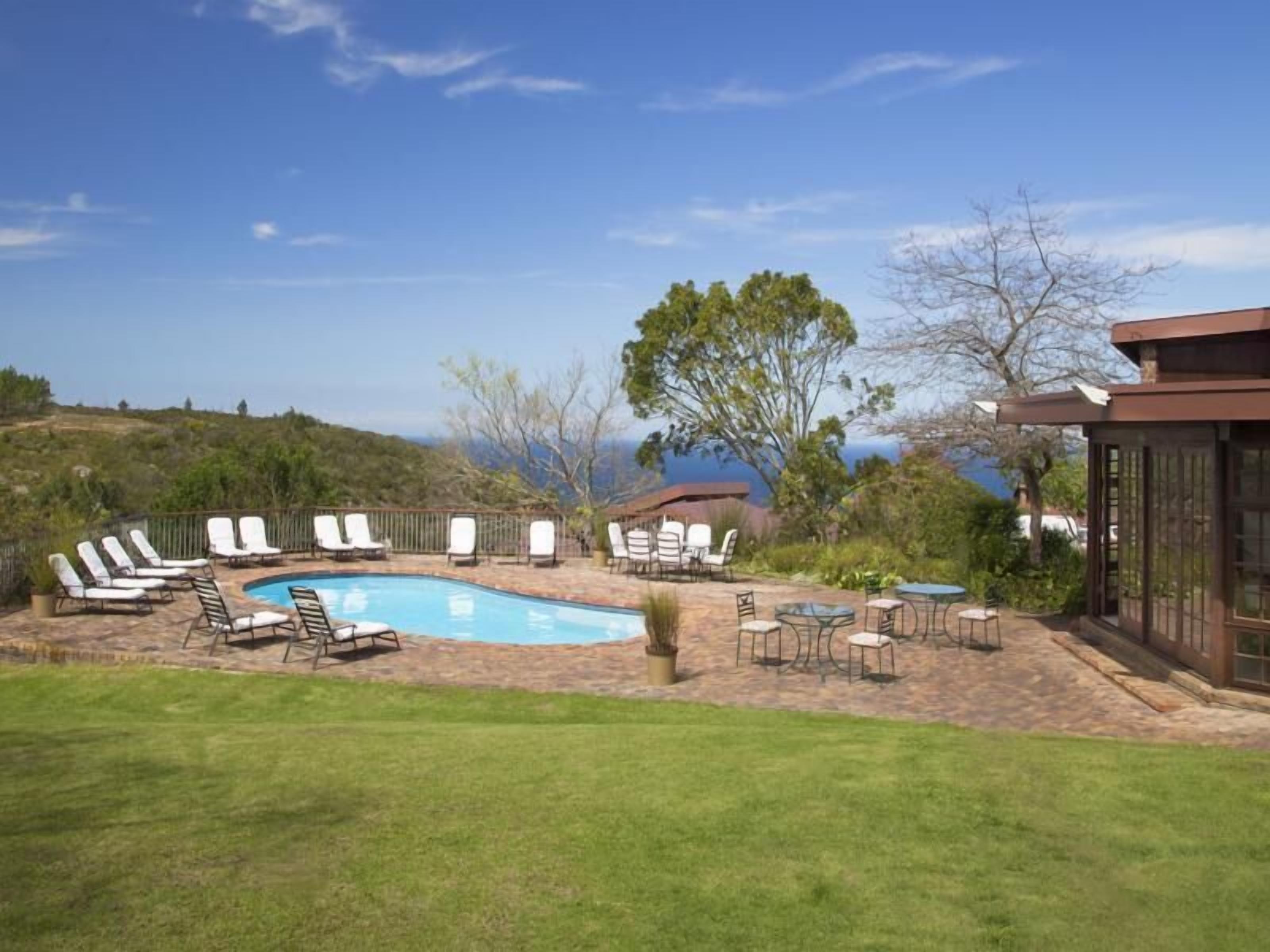 حمّام سباحة خارجي