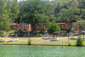 Exterior - ZEcamping 3 étoiles animaux acceptés en bord de lac (Vinça)