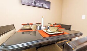 Dining - Dearest Deslonde (New Orleans)