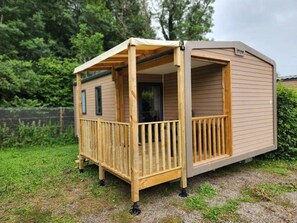 Exterior - ZEcamping 3* animaux acceptés locatif TV clim 23m2 4 pers (Divonne les Bains)