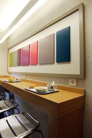 Dining - Hotel de Montlucon (Montlucon)