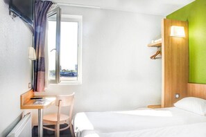 Room - Hotel de Montlucon (Montlucon)